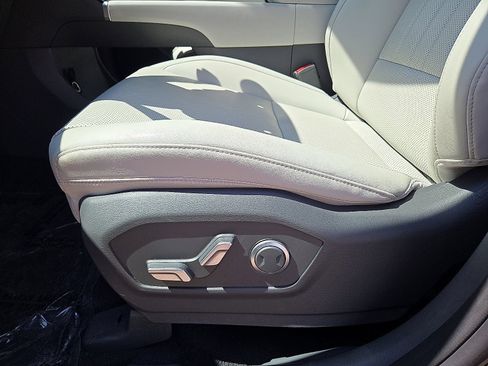 Used 2026 Hyundai Santa Fe SEL FWD image 23