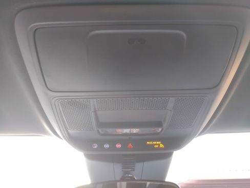 Used 2024 Chevrolet Traverse LT w/ Trailering Package image 22