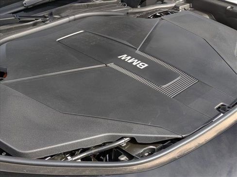 Used 2026 BMW i7 xDrive60 AWD/4WD image 18