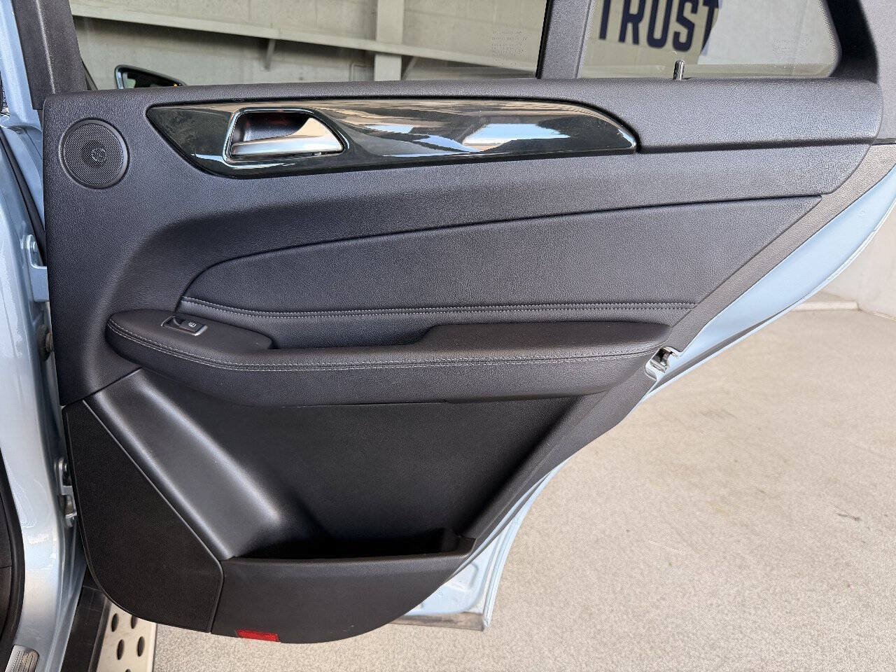 Used 2018 Mercedes-Benz GLE 350 4MATIC image 14