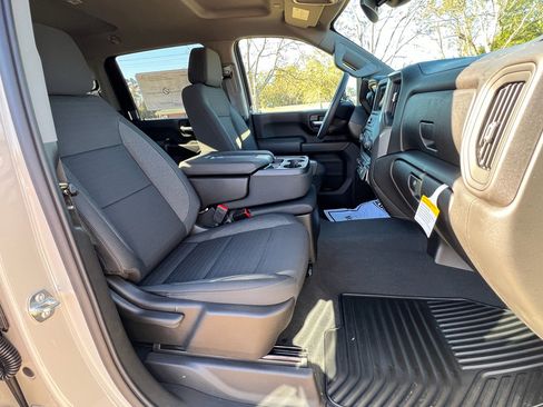 New 2026 Chevrolet Silverado 2500 Custom w/ Custom Value Package image 29