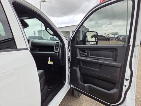 New 2026 RAM 3500 Tradesman AWD/4WD image 20