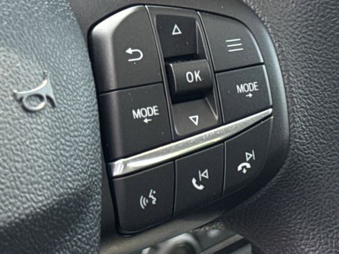 Used 2025 Ford Maverick XLT image 13