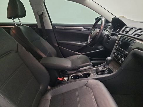 Used 2016 Volkswagen Passat 1.8T SE image 21
