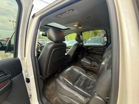 Used 2013 GMC Yukon XL Denali AWD/4WD image 7