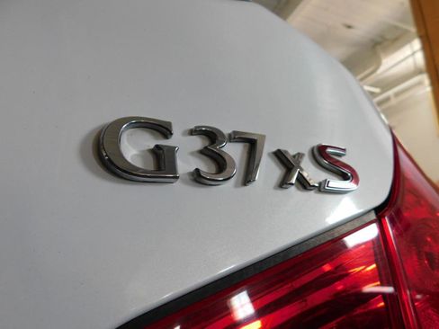 Used 2012 INFINITI G37 x Sedan w/ Premium Pkg AWD/4WD image 21