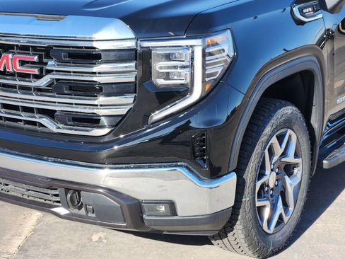 New 2026 GMC Sierra 1500 SLT w/ SLT Premium Package AWD/4WD image 11