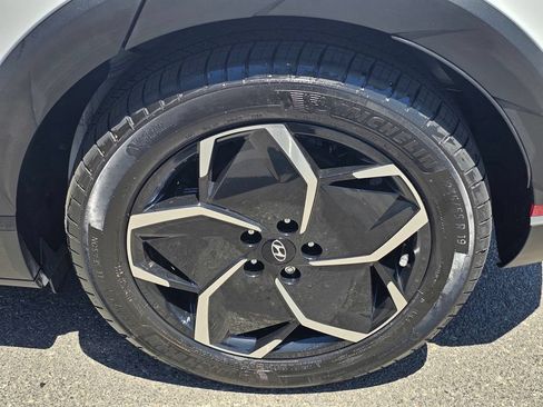 Certified 2024 Hyundai Ioniq 5 SEL RWD image 8