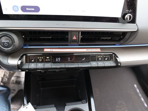 Certified 2024 Toyota Prius Limited image 35