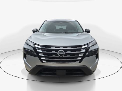 Used 2025 Nissan Rogue S AWD/4WD image 9