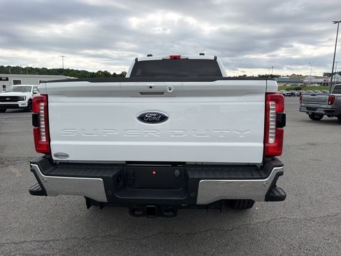 Used 2026 Ford F250 Lariat AWD/4WD image 5