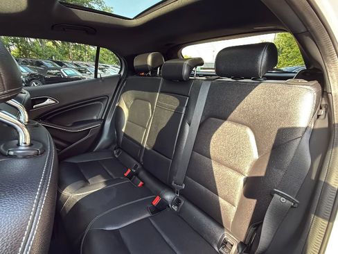 Used 2018 Mercedes-Benz GLA 250 4MATIC image 24