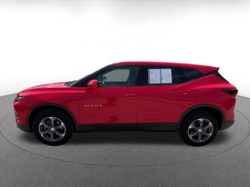 Used 2025 Chevrolet Blazer LT FWD image 7