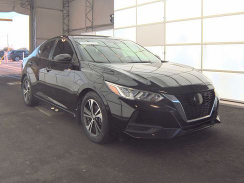 Used 2022 Nissan Sentra SV FWD image 2