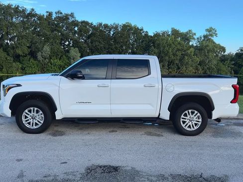 Used 2025 Toyota Tundra SR5 w/ SR5 Premium Package AWD/4WD image 5