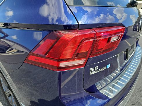 Used 2023 Volkswagen Tiguan SE FWD image 37