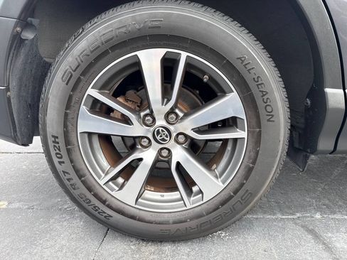 Used 2018 Toyota RAV4 XLE FWD image 31
