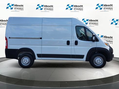 Used 2024 RAM ProMaster 2500 w/ Convenience Group FWD image 6