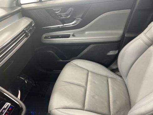 Used 2022 Lincoln Corsair AWD w/ Premium Package image 20