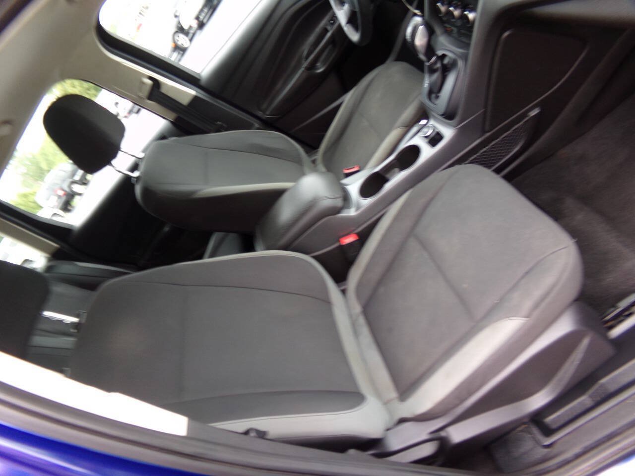 Used 2015 Ford Escape S FWD image 26