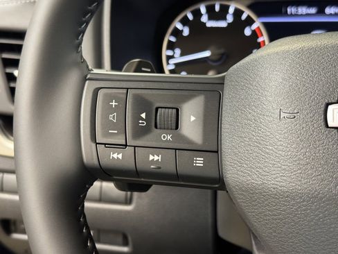 Certified 2026 Nissan Rogue SV image 32