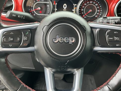 Used 2021 Jeep Wrangler Unlimited Rubicon image 18