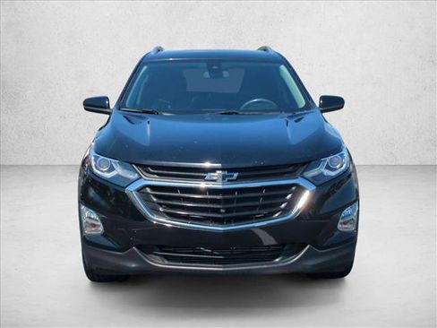 Used 2020 Chevrolet Equinox LT image 2