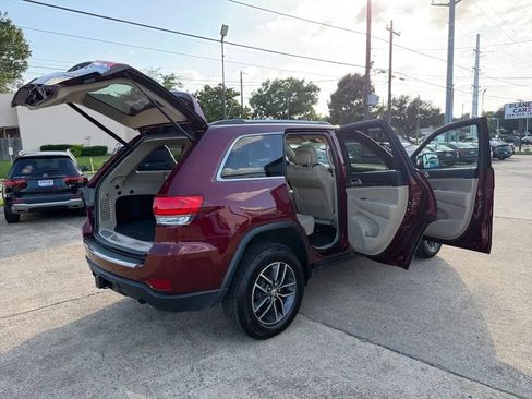 Used 2018 Jeep Grand Cherokee Limited w/ Trailer Tow Group IV RWD image 35