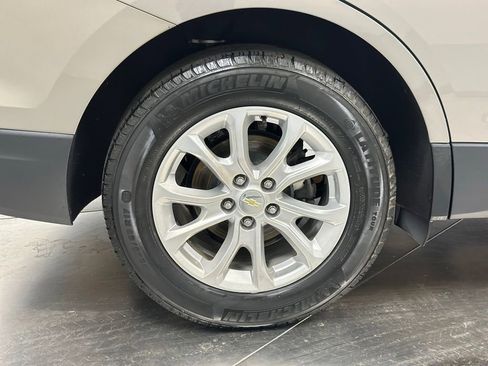 Used 2018 Chevrolet Equinox LT FWD image 27