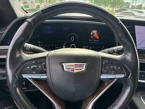 Used 2022 Cadillac Escalade Sport Platinum AWD/4WD image 32