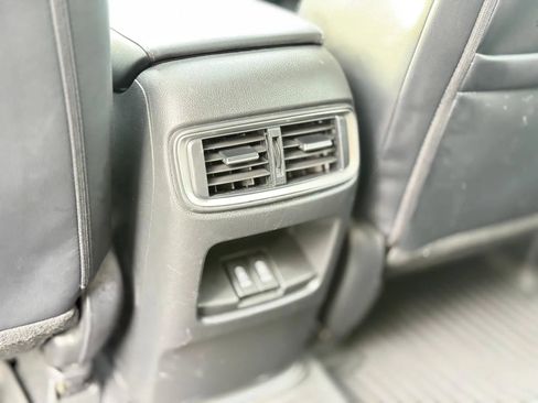 Used 2017 Honda CR-V Touring image 31