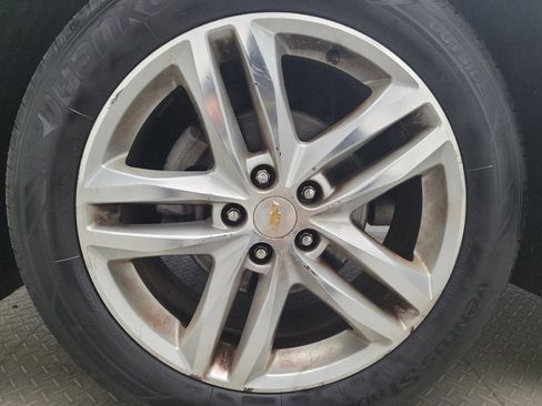 Used 2018 Chevrolet Equinox Premier image 31