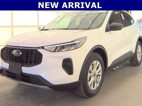 Used 2025 Ford Escape Active w/ Tech Pack #1 image 1