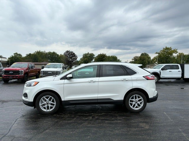 Used 2024 Ford Edge SEL w/ Convenience Package AWD/4WD image 2