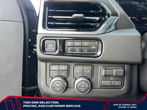 New 2026 GMC Yukon XL Denali w/ Denali Reserve Package AWD/4WD image 24