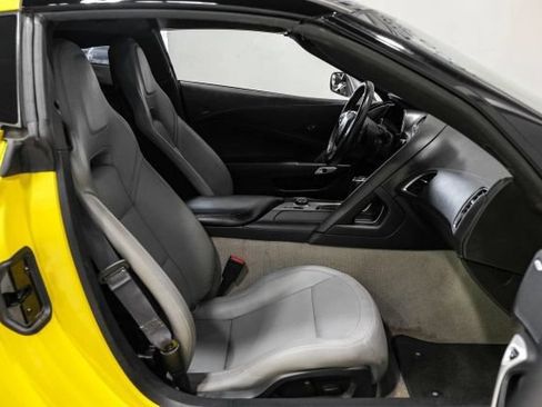 Used 2015 Chevrolet Corvette Stingray Coupe RWD image 26