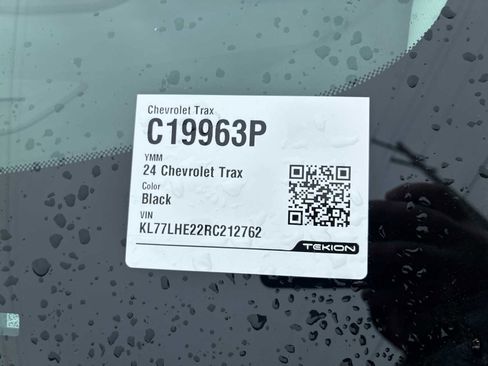 Certified 2024 Chevrolet Trax LT w/ Driver Confidence Package image 33