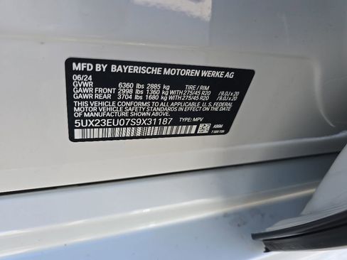 Used 2025 BMW X5 xDrive40i w/ M Sport Package AWD/4WD image 11