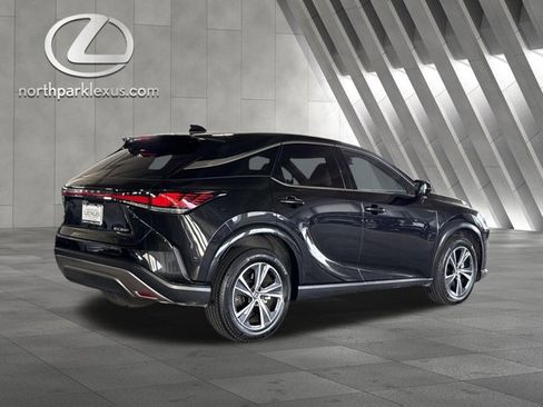Used 2025 Lexus RX 350 FWD w/ Technology Package image 6