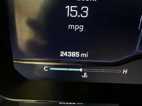 Used 2025 Chevrolet Silverado 2500 LT w/ Convenience Package image 46