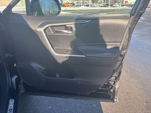 Used 2024 Toyota RAV4 AWD Hybrid image 9