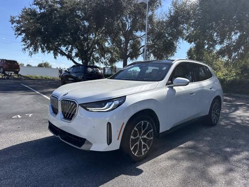 Certified 2025 BMW X3 xDrive30i w/ Convenience Package image 8