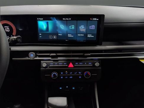 New 2026 Hyundai Tucson SE image 7