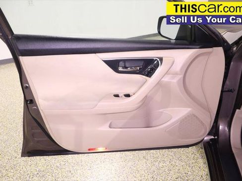 Used 2014 Nissan Altima 2.5 SV FWD image 28