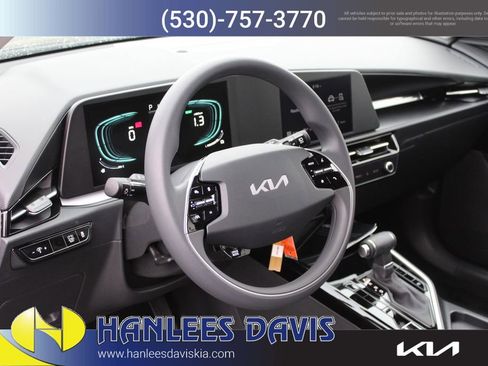 New 2026 Kia Niro LX image 11