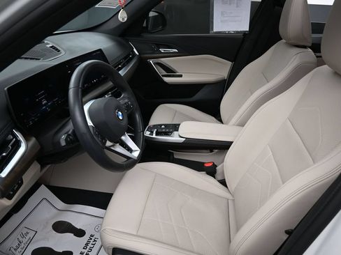 Used 2025 BMW X1 xDrive28i w/ Convenience Package AWD/4WD image 29