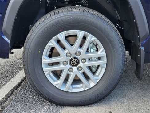 New 2026 Toyota Tundra SR5 image 7
