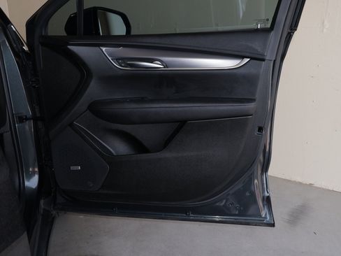 Used 2023 Cadillac XT5 Luxury FWD image 41