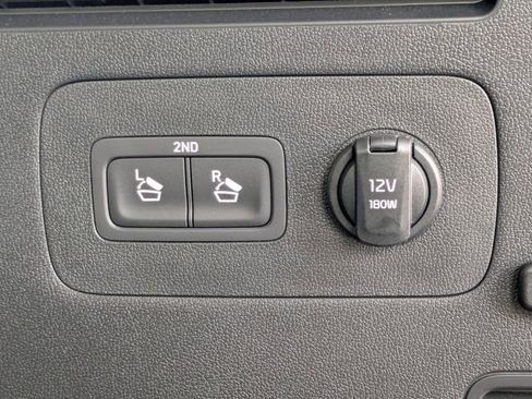 Certified 2025 Kia Sorento EX image 14