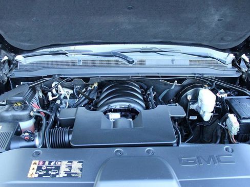 Used 2019 GMC Yukon XL SLT w/ Open Road Package image 26